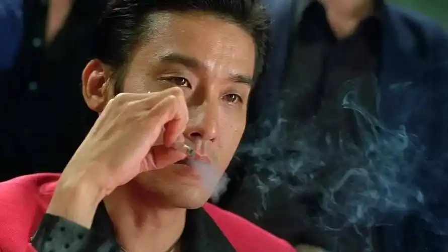 原创男明星抽烟,鹿晗忧郁,华晨宇陶醉,朱一龙唯美,只有他最无敌!