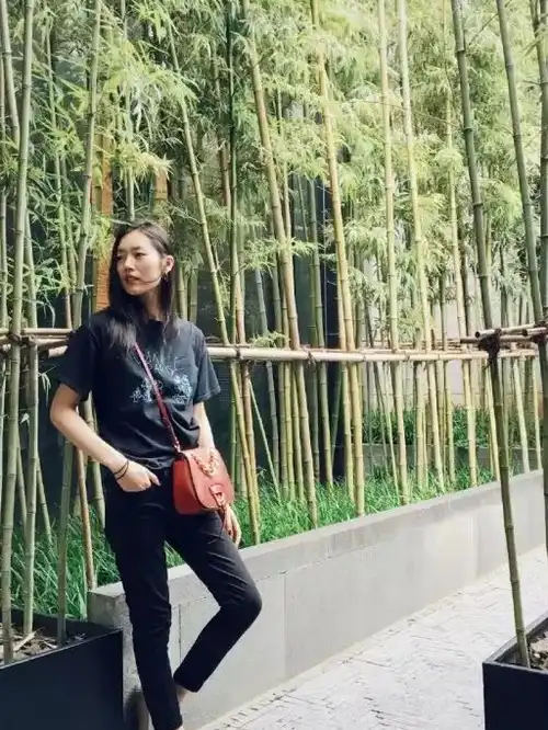 女性_设计的_造型