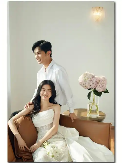 气质女明星必拍75不输外景的室内婚纱照