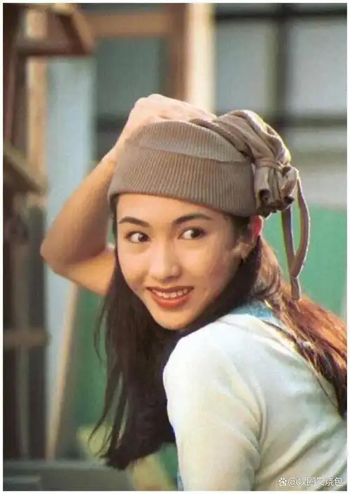 巅峰时息影,嫁给大15岁跛豪,黎姿到底为了什么?