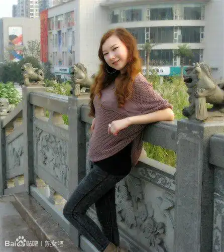 小蜗牛熟女1623集 申精贴 身材巨好的年轻妈妈 儿子的这辈子有福_熟女