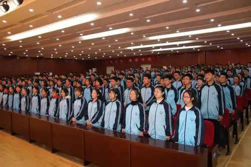 扬帆中考 争创辉煌——聊城第五中学中考誓师大会纪实