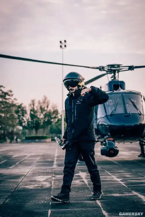 林超贤7亿新片紧急救援中国部分杀青彭于晏军装帅飞