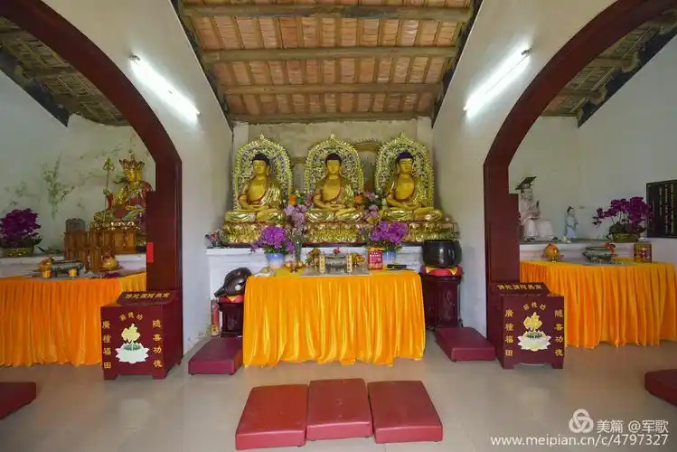 石峰寺一一阳春美景中的佛教圣地.图文:蓝军