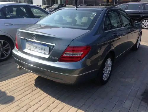 奔驰c200 2011款 1.8t 自动 优雅型
