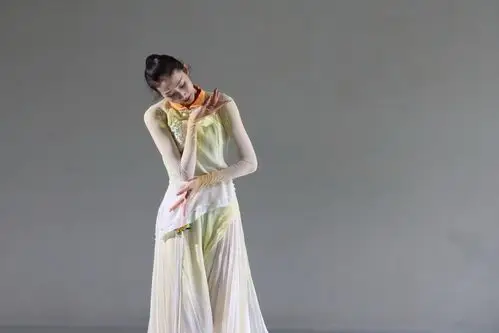 青春舞者 黄衣单人舞—— 素材版