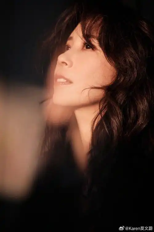 莫文蔚你宣吧#    每次ktv必点的金曲,就是女神莫文蔚的《阴天》