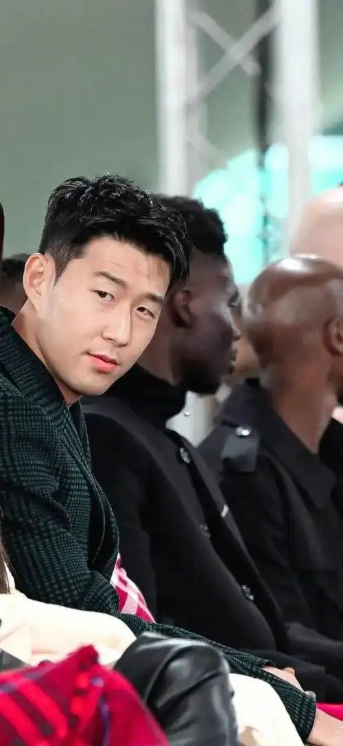 孙兴慜 手机壁纸 96喜欢手机壁纸的可以关注我每天更新