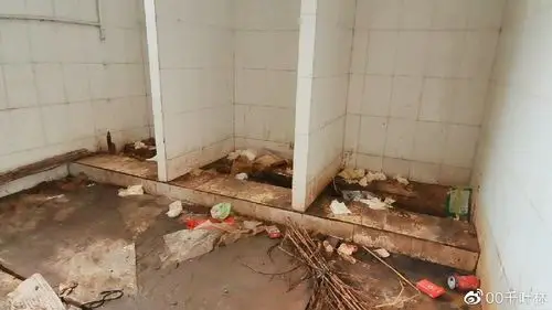 我内急在这里拉过屎!我有多绝望你们懂吗!