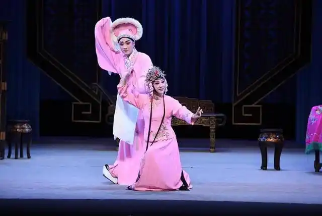 5月2日上演闽剧传统经典保留剧目《梅玉配》,该剧由我院院长,一级演员