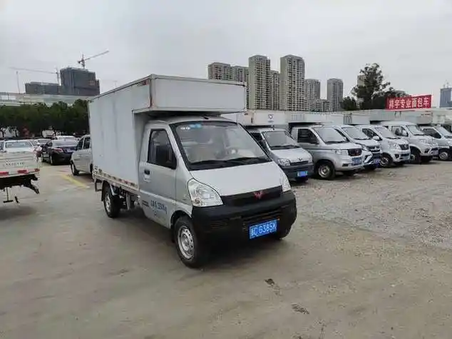 二手五菱厢式货车2万左右(二手五菱厢货价格)二手五菱厢式货车2万左右