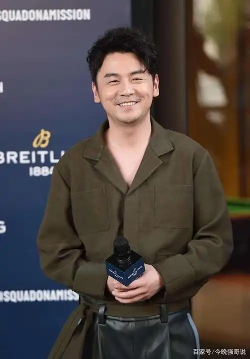 男星雷佳音照片写真合集