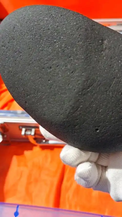 新鲜发现超级定向碳质球粒纳米钻石核心陨石鉴赏