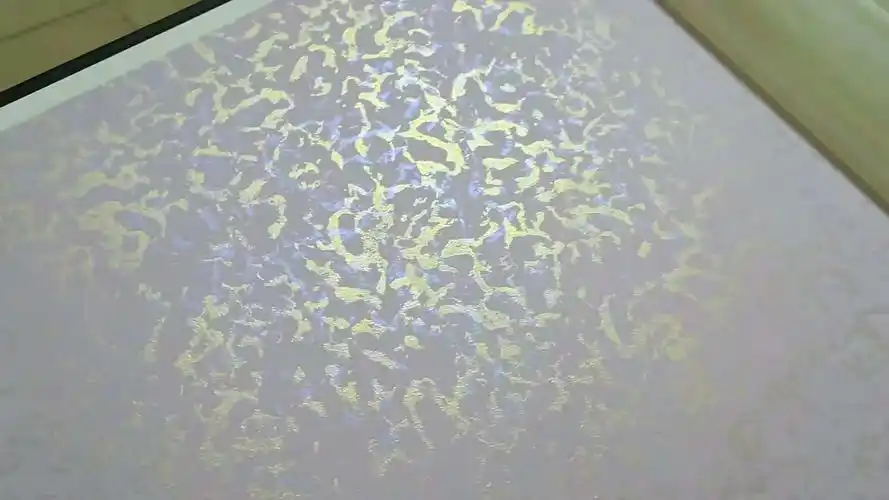 艺术漆幻彩三色珠光液体壁纸印花漆滚花漆幻彩金属漆点彩艺术涂料