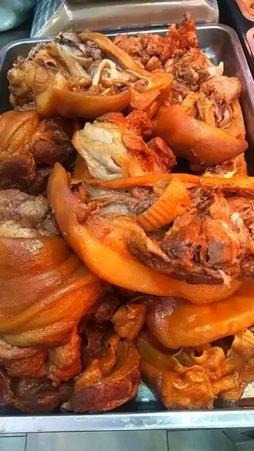 鑫君品森卤味店    鑫君大厦步行街内.#附近熟食  嘎嘎香 - 抖音