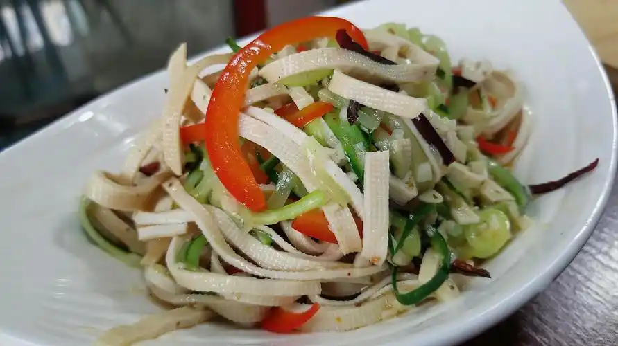 01:07  来源:好看视频-凉拌豆腐皮-凉拌豆腐皮怎么做好吃-豆腐皮怎么