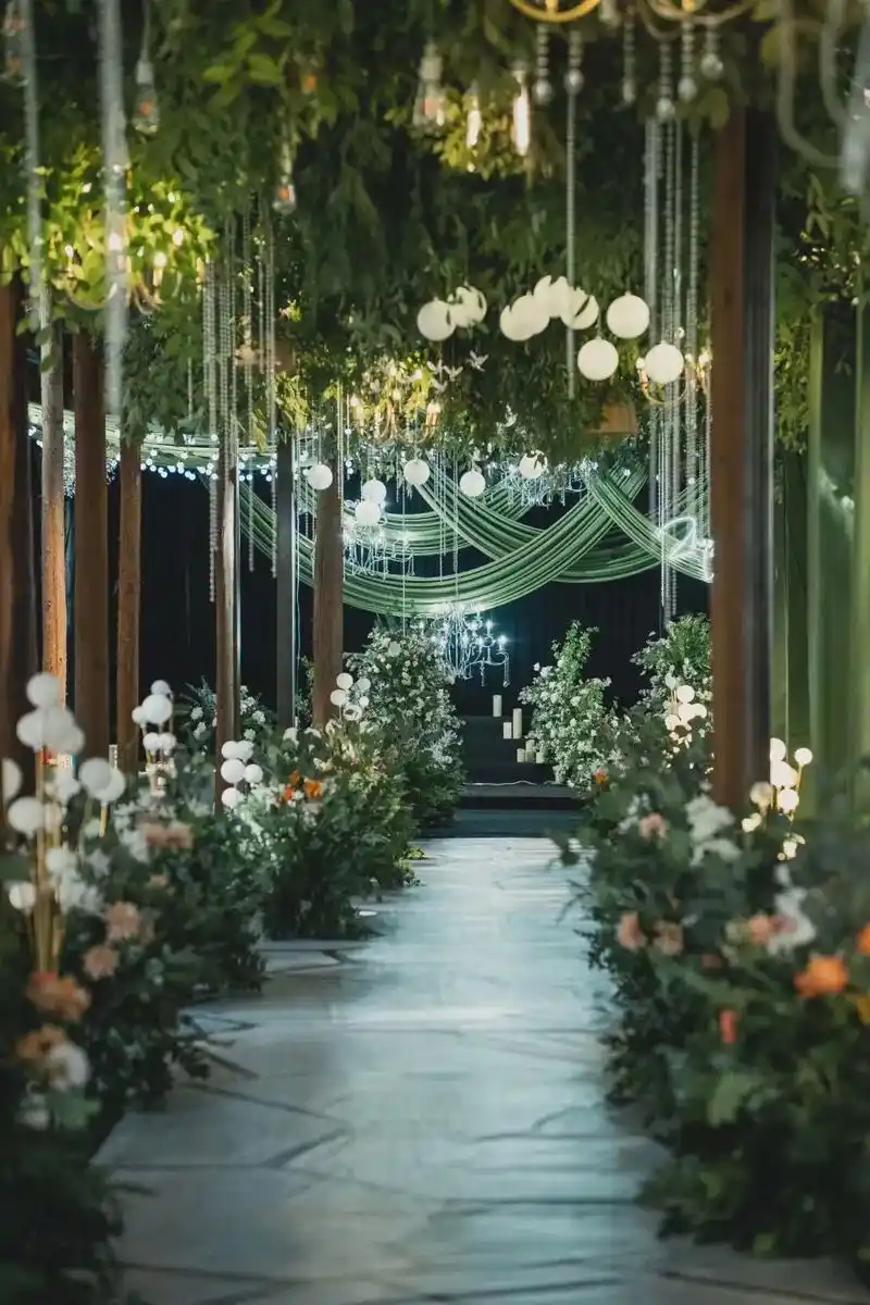 森系婚礼!来一波婚礼现场图片文成大月湾森林餐厅婚礼    - 抖音