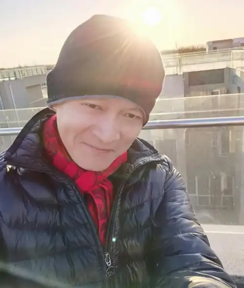 回顾杨志刚娶小师妹张静婚后钱都交给妻子管他过得如何了