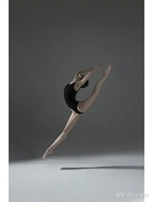 小可爱吖 的想法: 南艺舞蹈生拍摄一字马艺术写真照! 黑色… - 知乎