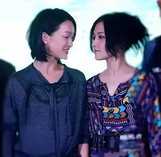 曝窦靖童疑和女导演已偷偷结婚,多个细节曝光,李孟桥回应了_周冬雨