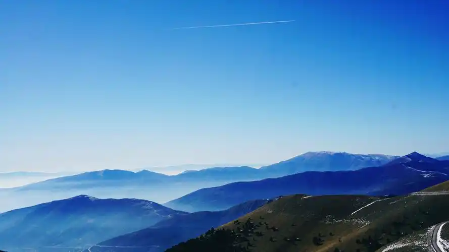 简约清新的风景图片高清宽屏壁纸