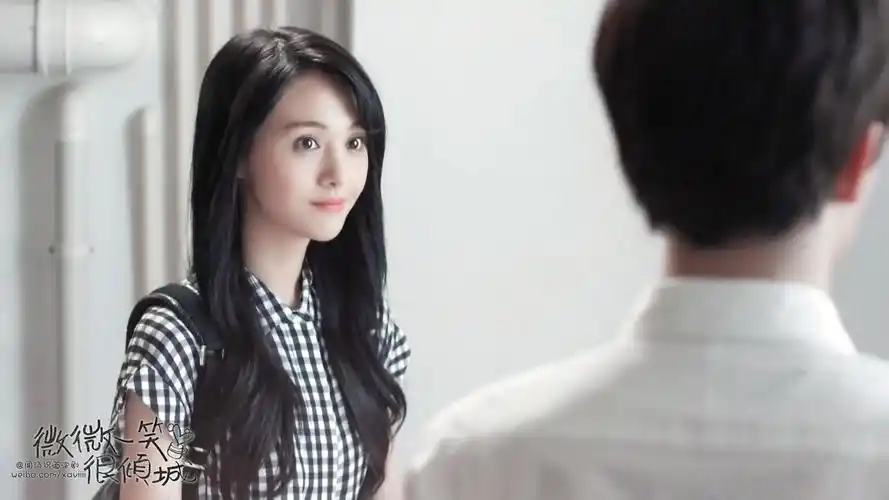 郑爽《微微一笑很倾城》可爱剧照图片桌面壁纸