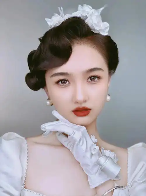 大方气质  随即时尚#包头新娘  #包头新娘  #新娘造型  #复古新娘造型