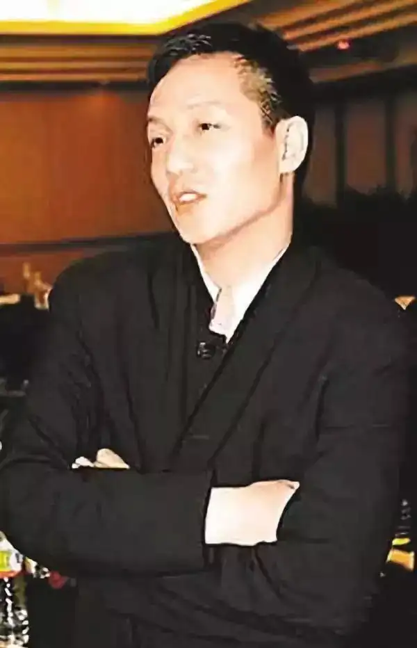 从穷小子到上海首富再到阶下囚,服刑16年的周正毅如何稳赚30亿?