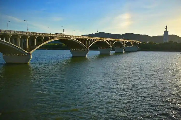 长沙湘江风光带盛夏美景(2)