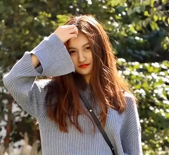 可是早已经远离喧嚣的陆子艺,应该无心娱乐圈里的弯弯绕绕,一心在学术