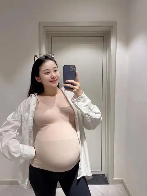 孕34孕晚期记录我的大肚皮02