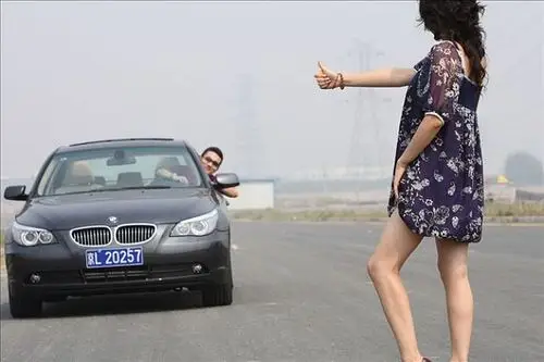 拦车图片_全景网