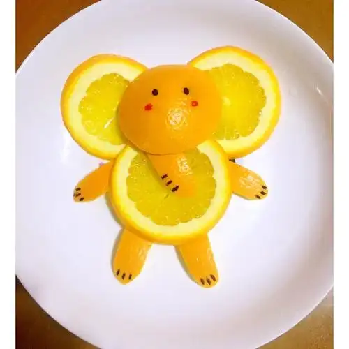 ling_hong做的趣味水果拼盘—大象