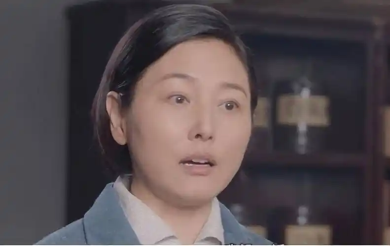 女星的颜值杀手,年轻时容色倾城的美人,如今成胖大婶_岁月_丛珊_生命