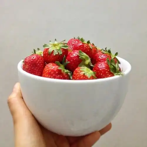 goodbyekarting做的草莓果盘给冬天来点颜色