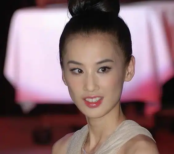 黄圣依隐瞒身份八年被称周星驰背叛者是最深藏不露的人