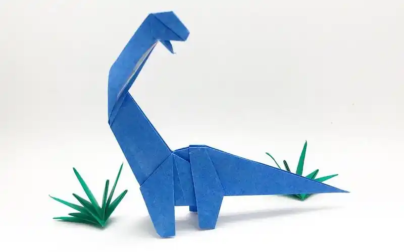 简单好看的折纸梁龙(长颈龙)视频教程,让你的家变成恐龙乐园!