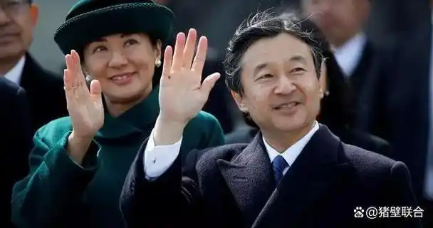 日本天皇不从政也没实权,那每天都干什么?