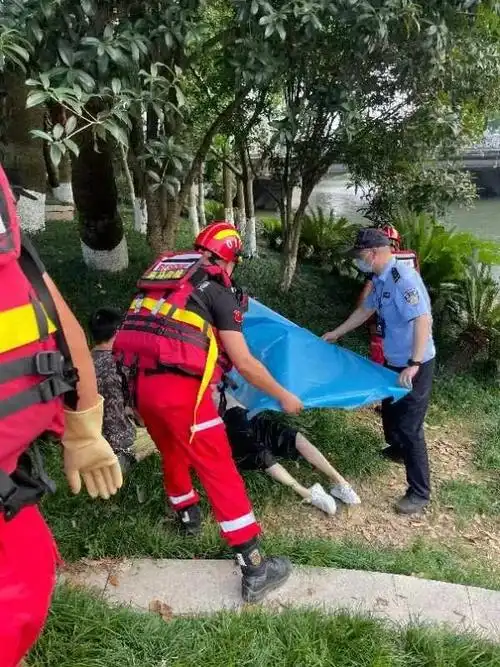 突发温州市区一年轻女子溺水身亡