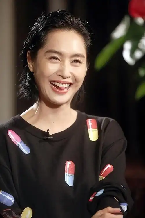 连朱茵这样的女神也逃不掉,还敢纯素颜出镜_网易订阅