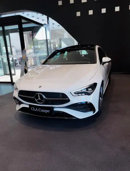 20w 的奔驰最美无边框轿跑还不香么7115