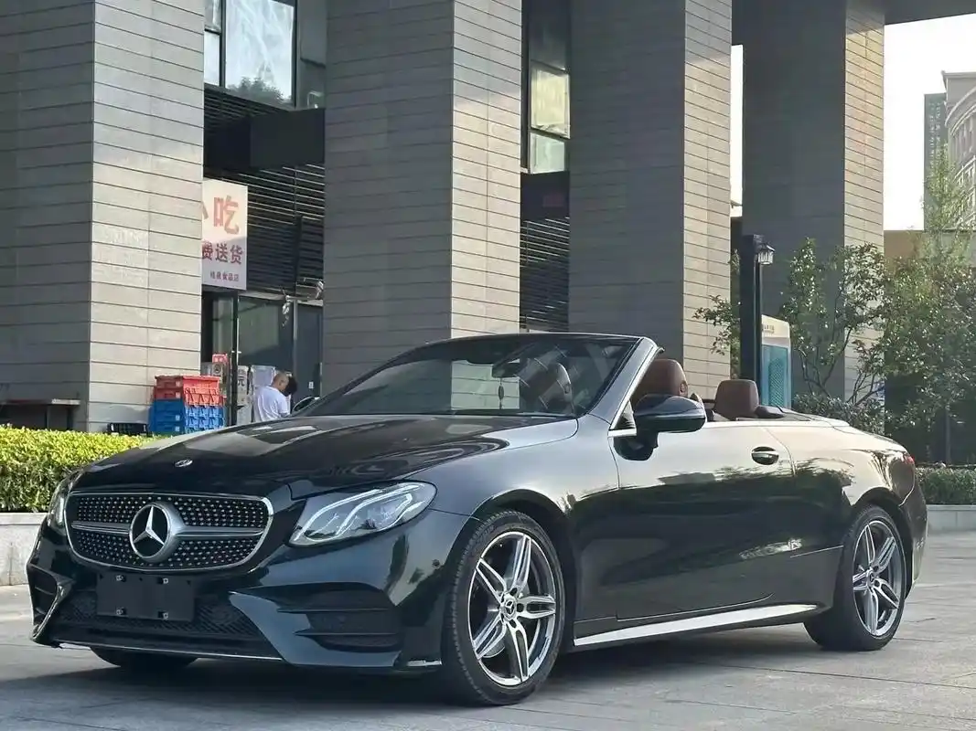 18年5上户夏日兜风撩爱好货★进口奔驰e200 软顶敞篷跑车 - 抖音