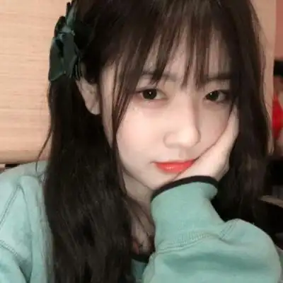 普通真人头像女高清