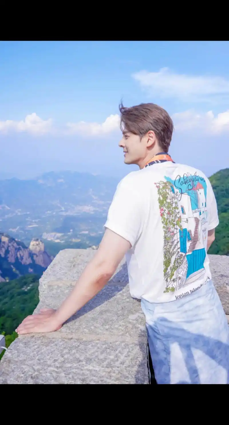 户外 #郭品超 #保持热爱奔赴山海 #旅行 #泰山 - 抖音