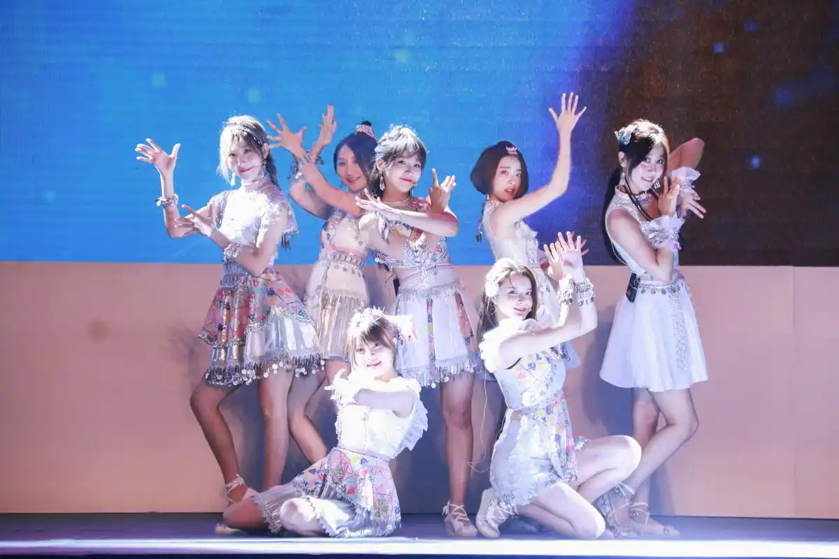 sing女团全英文演讲电子国风让世界听懂中国