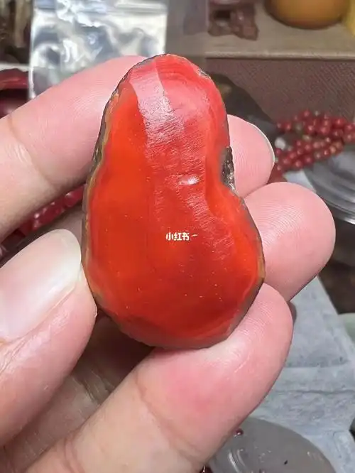 原矿南红黄皮包浆绝绝子