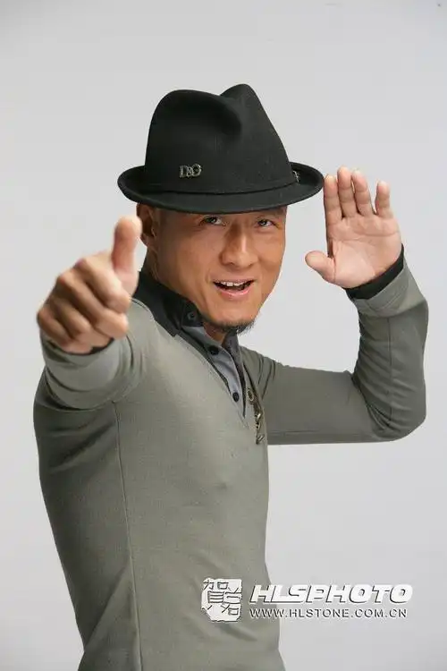 孙兴hing suen的图片