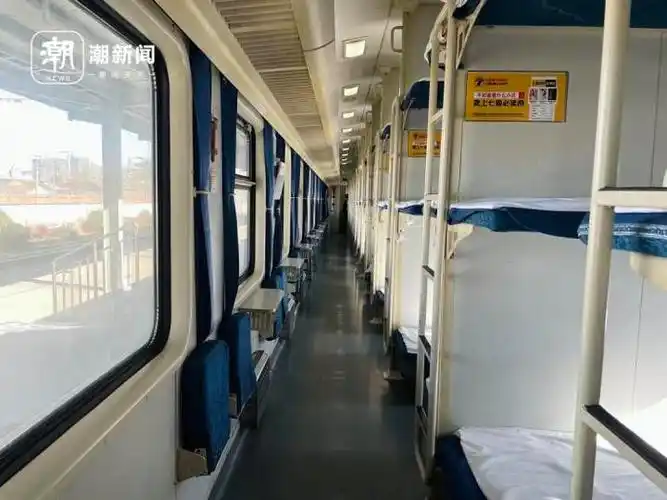 归故乡,去远方,追梦想,高铁时代,谁在选择绿皮火车?