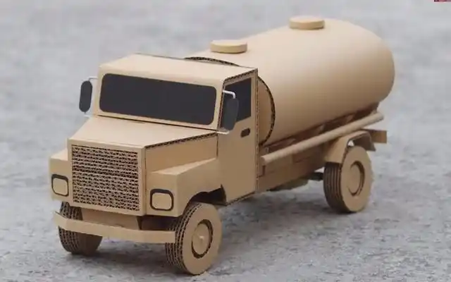 手工纸板制作汽车的过程(纸板原来也可以这样用)(2)