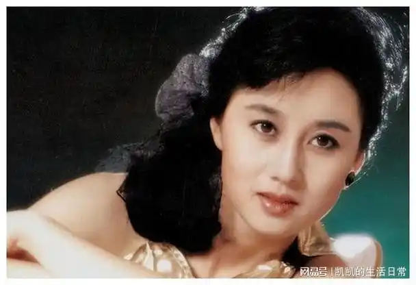 人间尤物利智不顾万般阻挠嫁李连杰现状如何